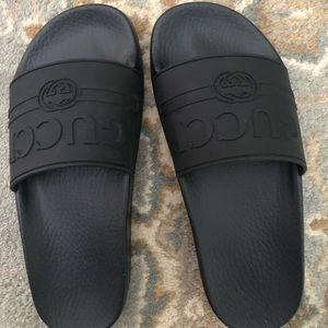 Women’s Gucci slides